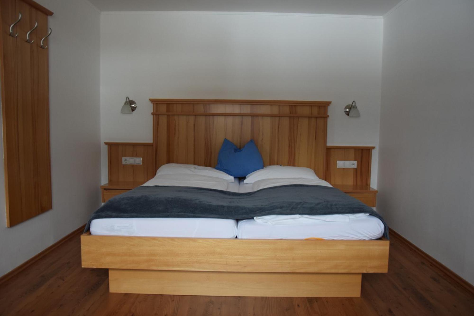 Ferienwohnungen Ellmer Flachau Habitación foto